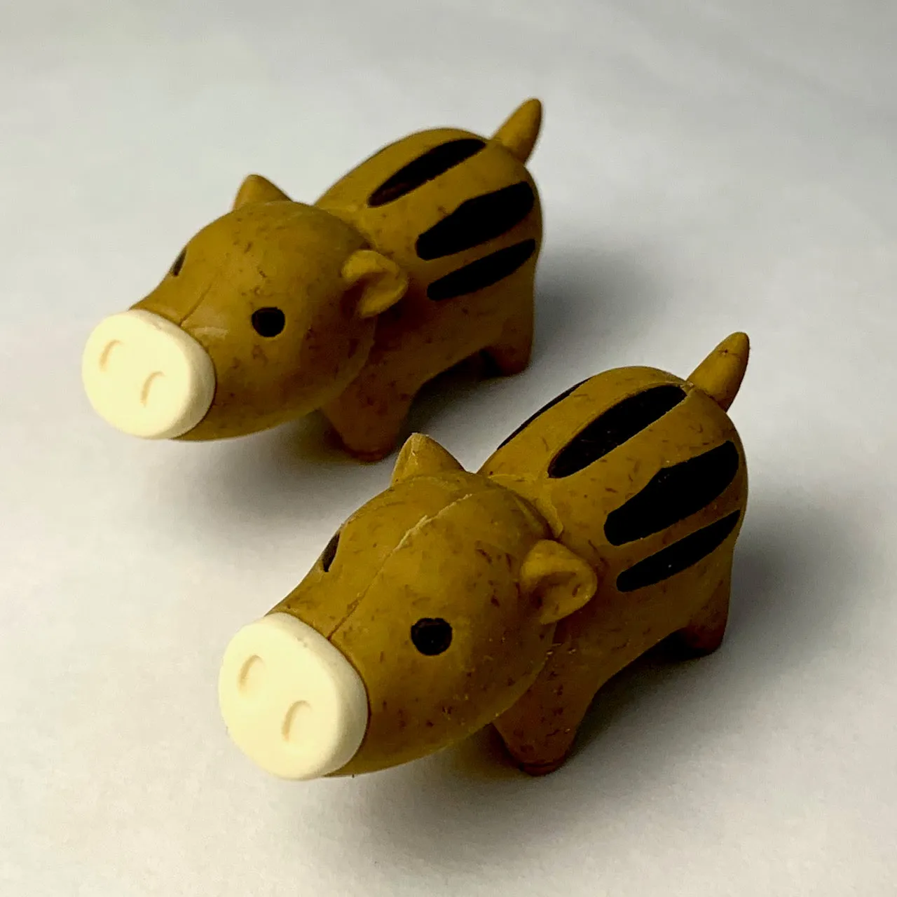 380631 IWAKO WILD BABY BOAR ERASERS-30