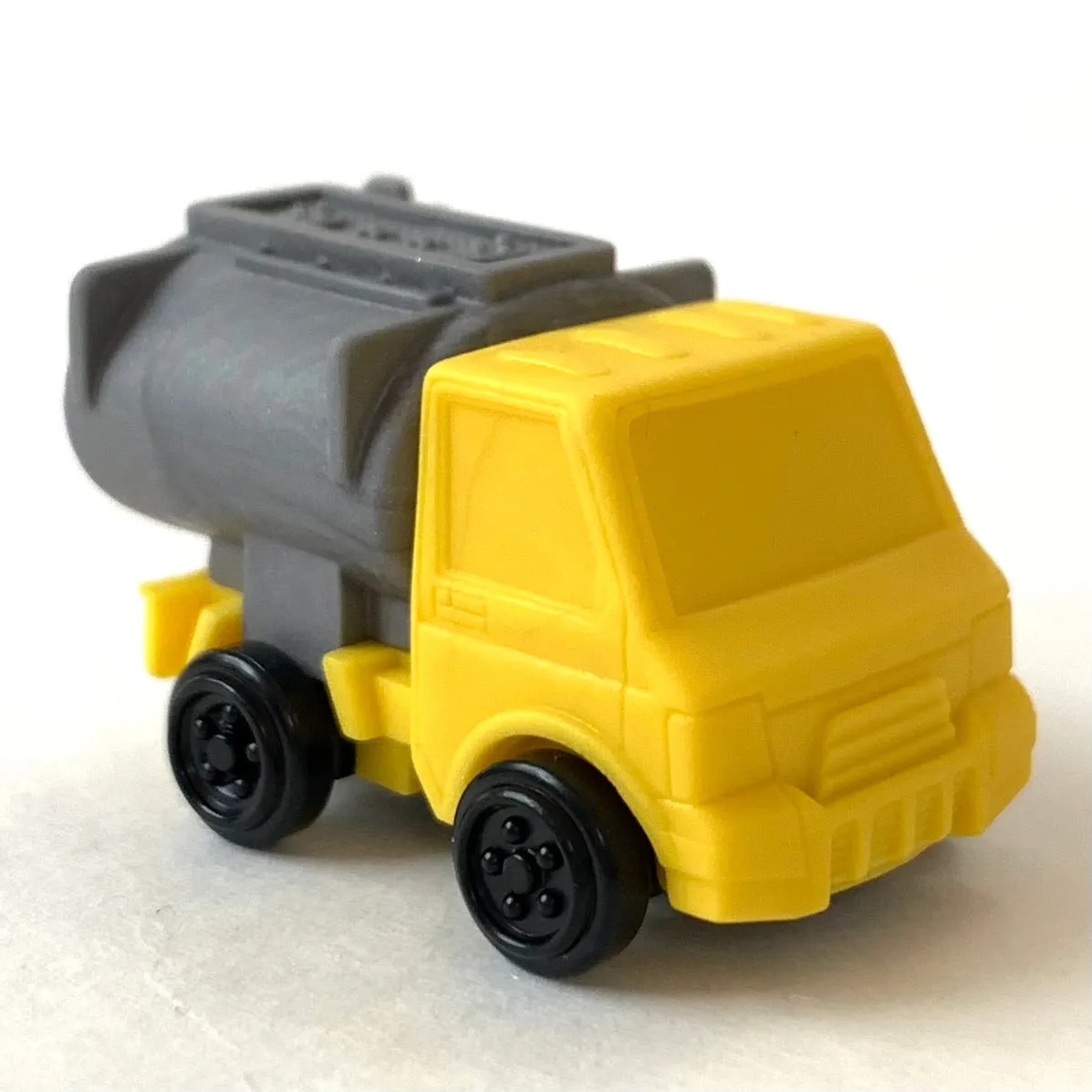 380951 IWAKO TRUCK ERASERS-30