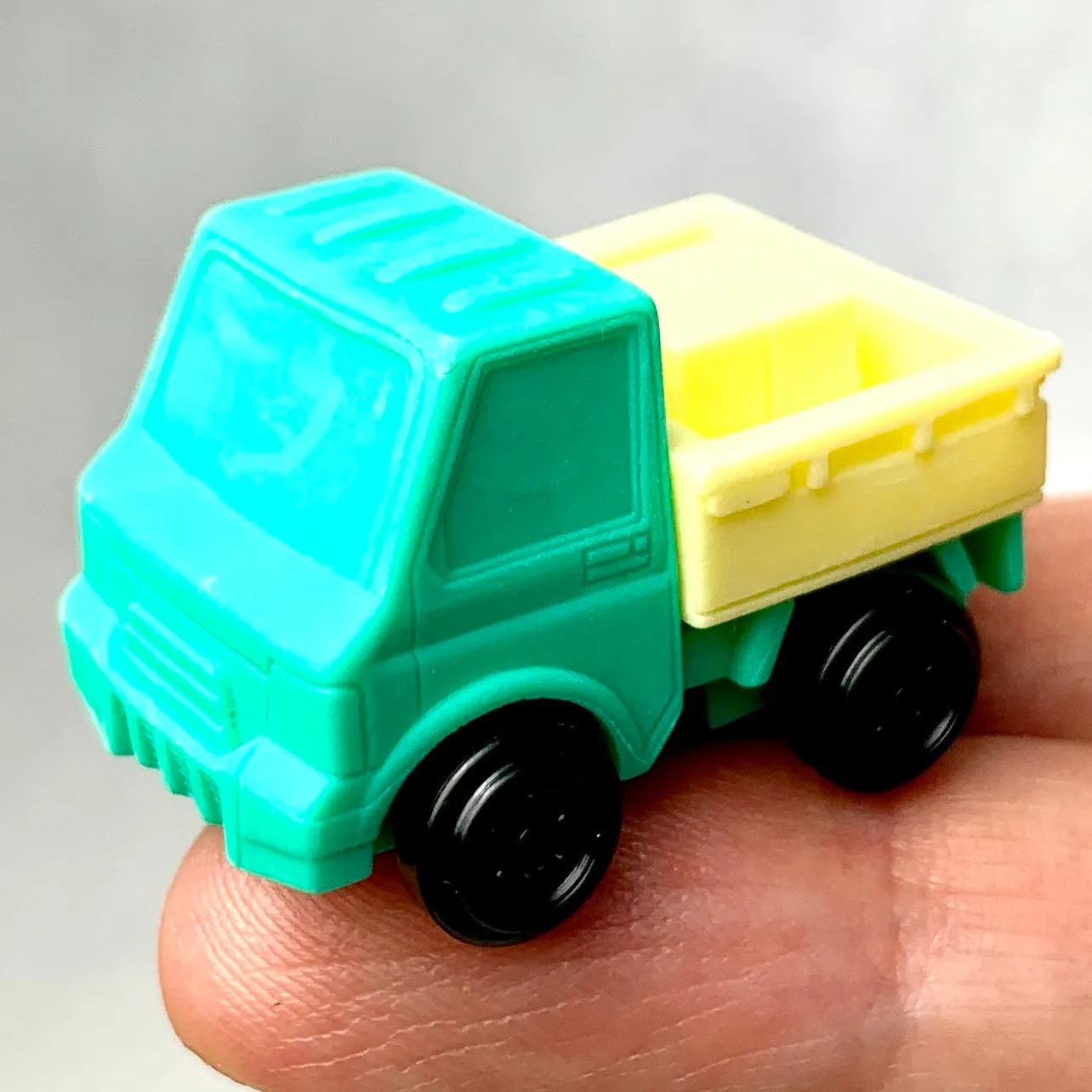 380951 IWAKO TRUCK ERASERS-30