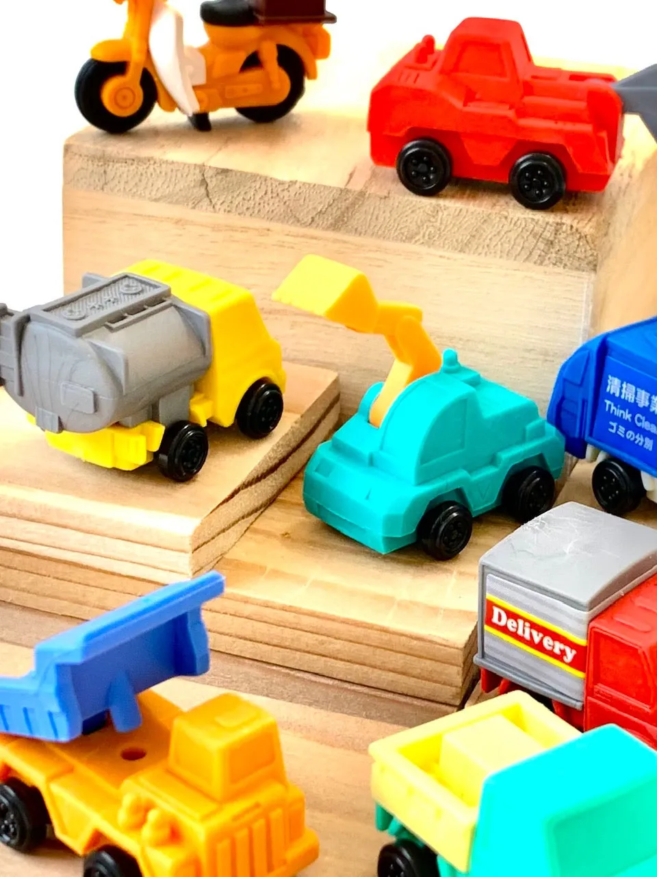 380951 IWAKO TRUCK ERASERS-30