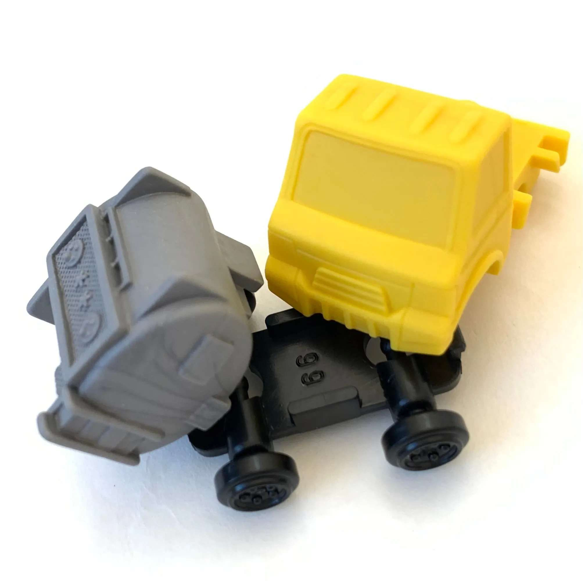 380951 IWAKO TRUCK ERASERS-30