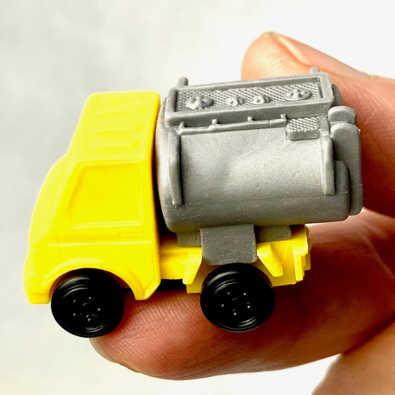 380951 IWAKO TRUCK ERASERS-30