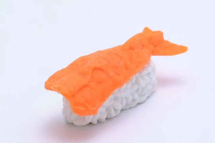 38369 IWAKO SUSHI TRIPLE ERASERS-12