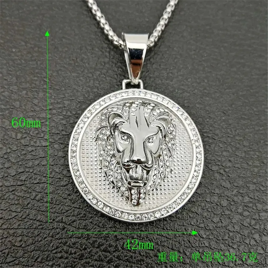 Bold Eye-Catching Lion Head Pendant Necklace