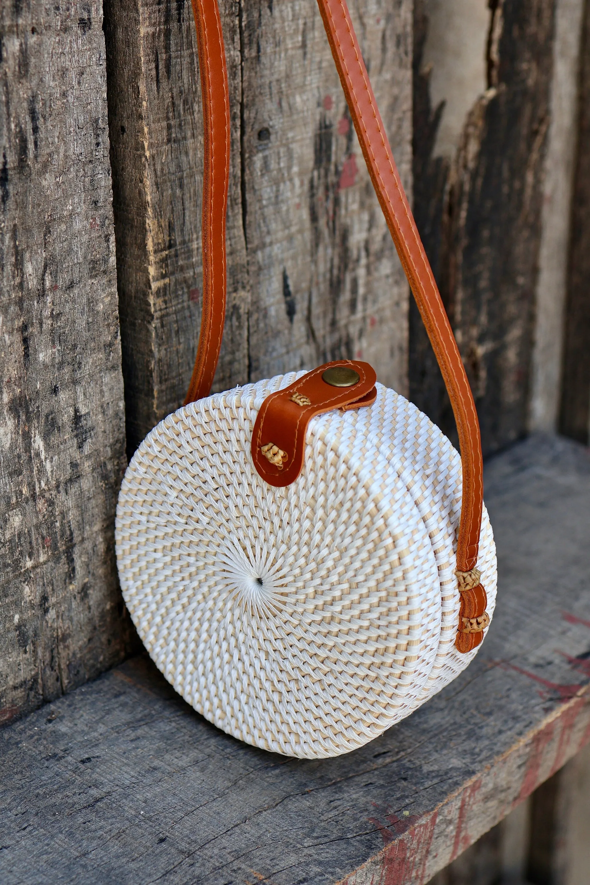 Classic Round White Rattan Bag, Bali Bags, Handwoven Crossbody Purse, Braided Straw Bag, Bali Sling Bags Rattan Bags Gift for her