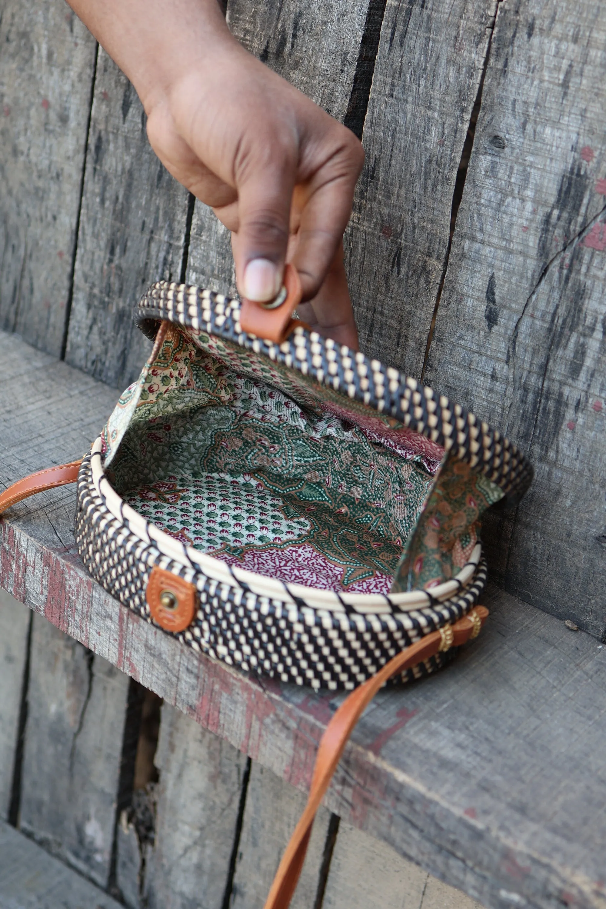 Oval Rattan Bags, Bali Bag, Braided Straw Bag, Woven Crossbody Purse, Bali Sling Bags, Bohemian Rattan Bags, Gift for her